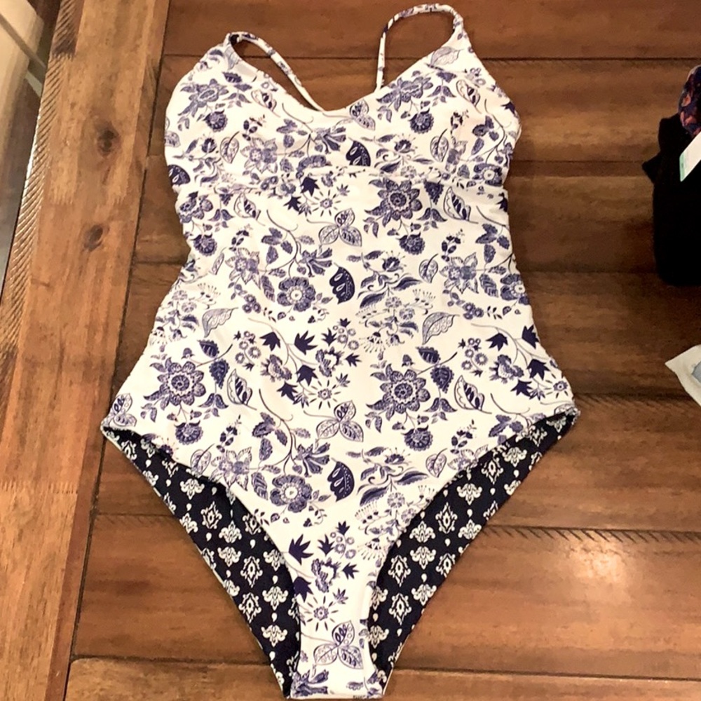 Women bathing suit